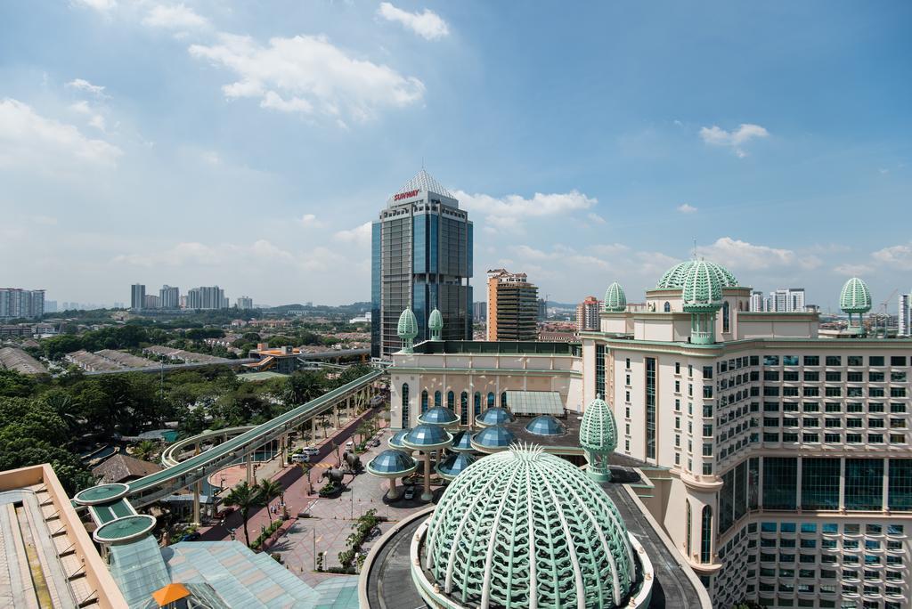 New Town Resort Suites At Pyramid Tower Subang Jaya Bagian luar foto